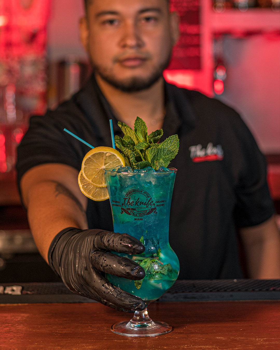 Happy hour en The Knife con cócteles y entradas